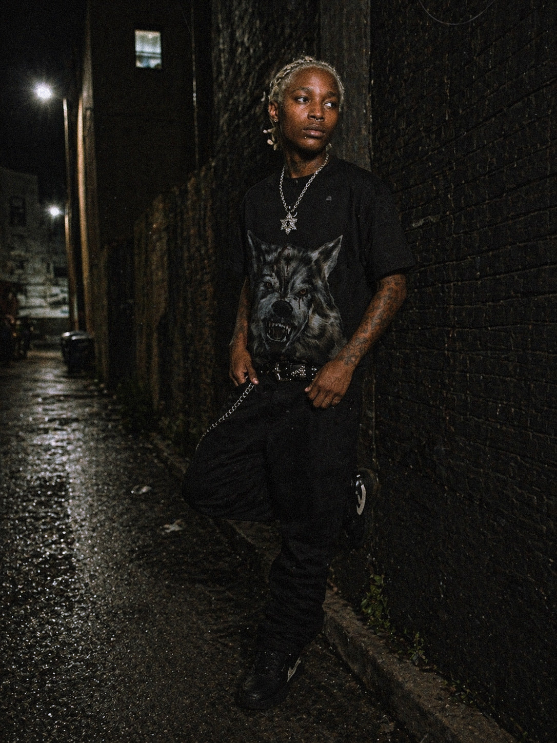 WAR WOLF SHIRT (Black)