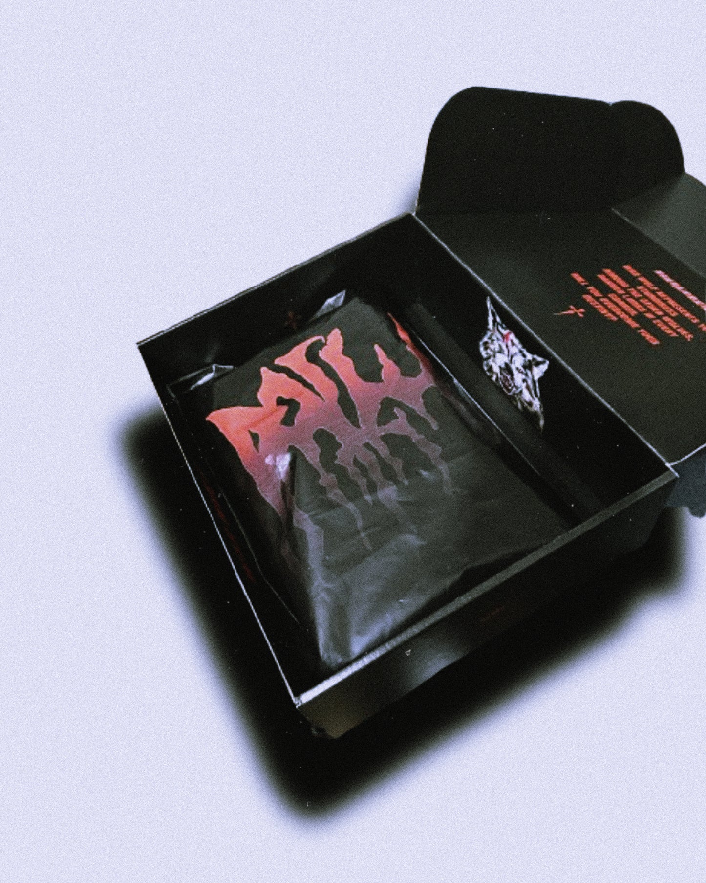 WAR WOLF SHIRT (Black)